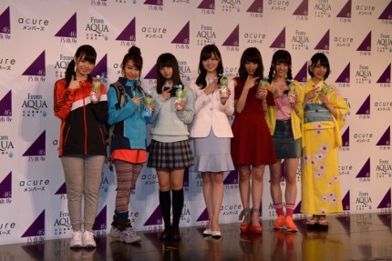 (左から)中元日芽香、桜井玲香、斎藤飛鳥、白石麻衣、西野七瀬、松村沙友理、堀未央奈