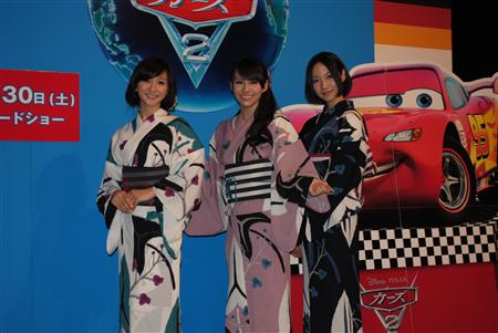 ｐｅｒｆｕｍｅが 浴衣姿で カーズ２ をｐｒ のっち メーターも ぐっさん も大好き エンタメovo オーヴォ