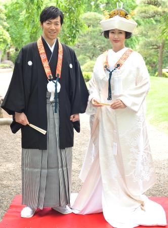 東貴博と安めぐみが浅草で仏前結婚式 披露宴は７月に行う予定 エンタメovo オーヴォ
