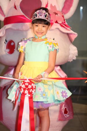 芦田愛菜 映画 ジュエルペット 初日舞台あいさつ 主題歌を披露 ダンスのポイントは 指切り エンタメovo オーヴォ