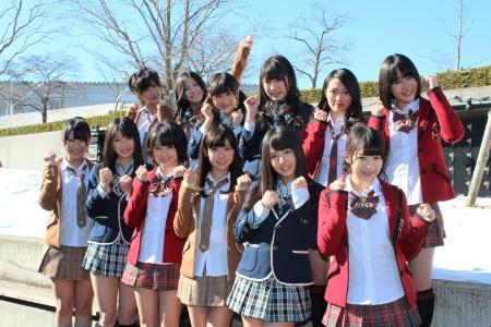 矢倉楓子、谷川愛梨、小谷里歩