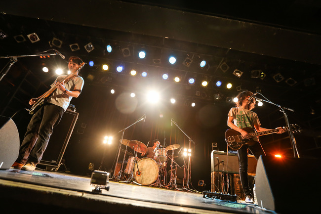 Burger Nuds 10年ぶりのライヴで復活の第一歩を踏み出す エンタメovo オーヴォ