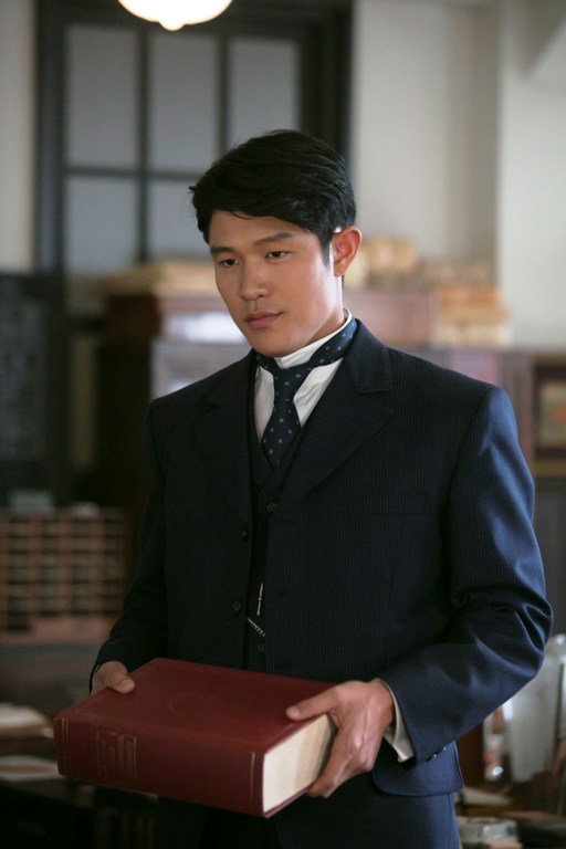 花子とアン インタビュー 鈴木亮平 歴史に残るプロポーズのシーンを楽しみに 花子の夫 村岡英治役 エンタメovo オーヴォ