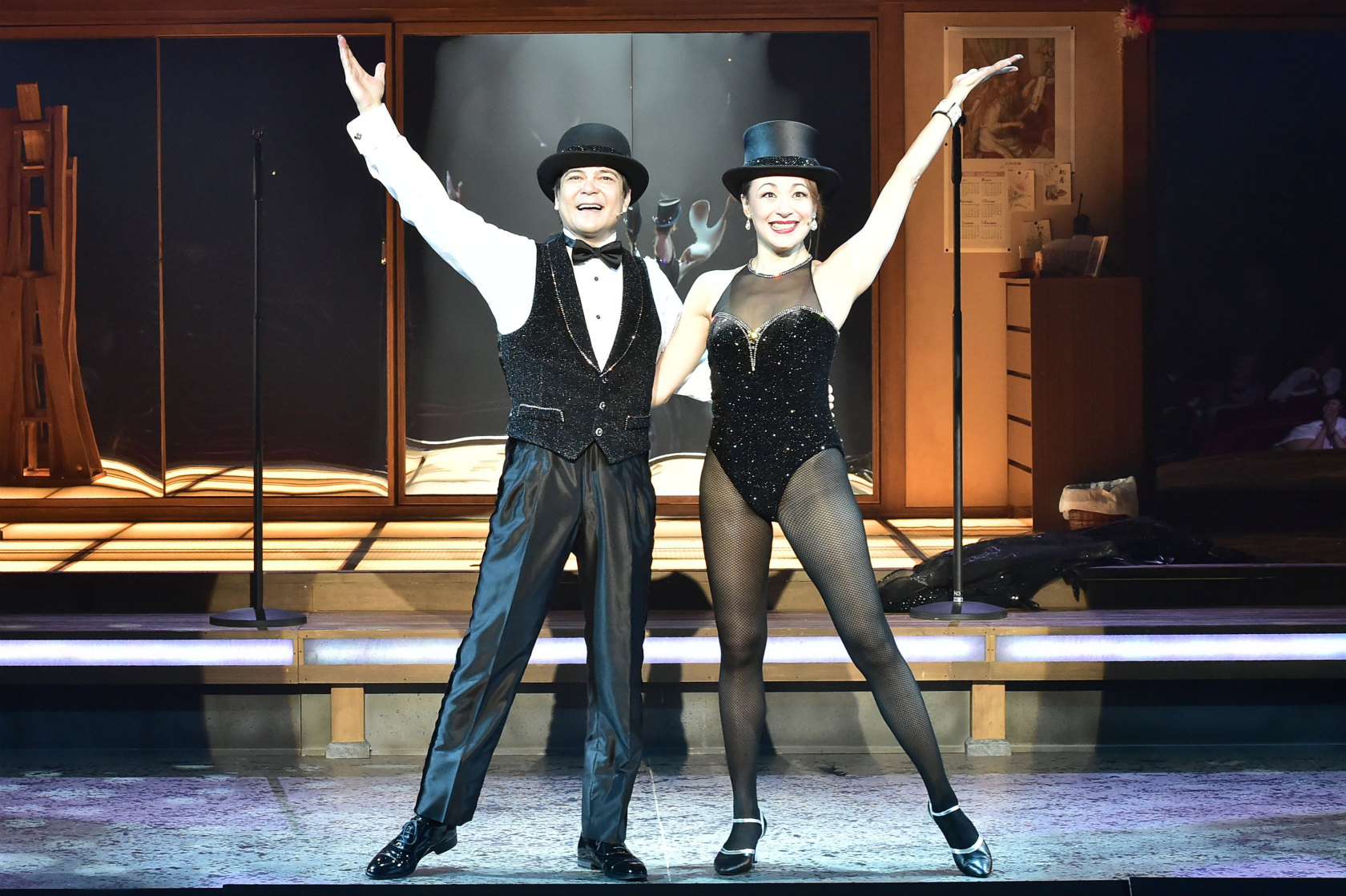 三谷幸喜版 新 ショーガール が夜の渋谷で開演 川平慈英 シルビアが紡ぐ 男と女の物語 エンタメovo オーヴォ