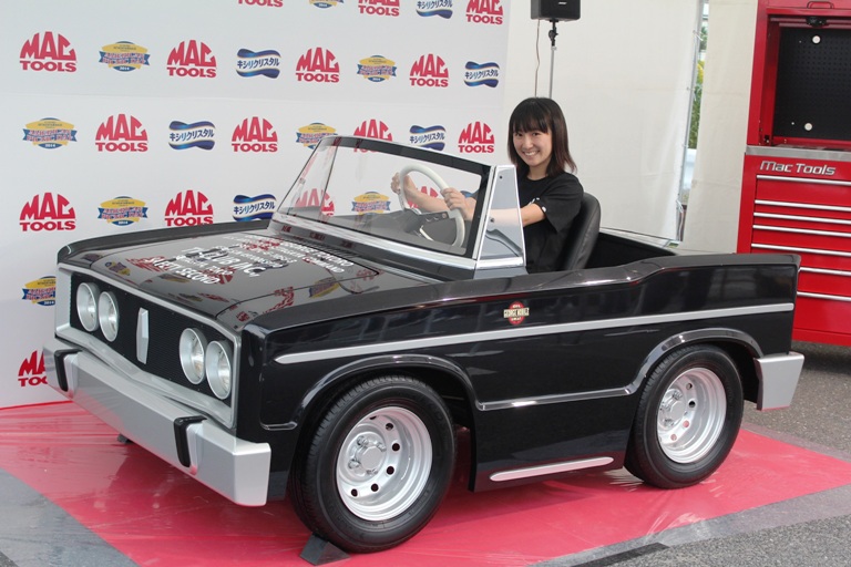 所ジョージ プルバック ミニカー キーホルダー 所さん 世田谷ベース