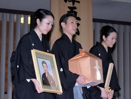 尾上菊五郎が弔辞で三津五郎さんの思い出語る 檀れいは最後のやりとりを振り返り涙 エンタメovo オーヴォ