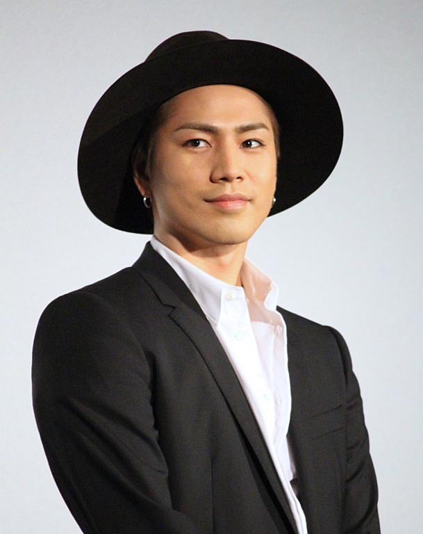 登坂広臣 ローラとの交際報道には触れず やる気を出すには うまいご飯 と回答 エンタメovo オーヴォ