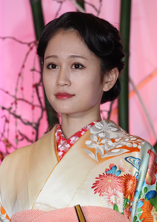 前田敦子 嫌いにならないで 連ドラで 三浦友和 黒木瞳 夫妻の長女役 エンタメovo オーヴォ