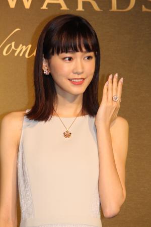 桐谷美玲 母との共通点はよく食べるところ 将来は母のように専業主婦になりたい エンタメovo オーヴォ