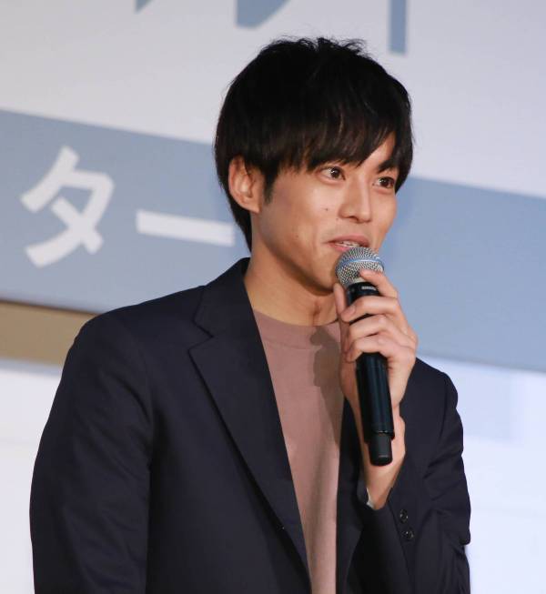 松坂桃李 純粋な恋愛ものは こそばゆい 山本美月 大恋愛を 今も引きずっています エンタメovo オーヴォ