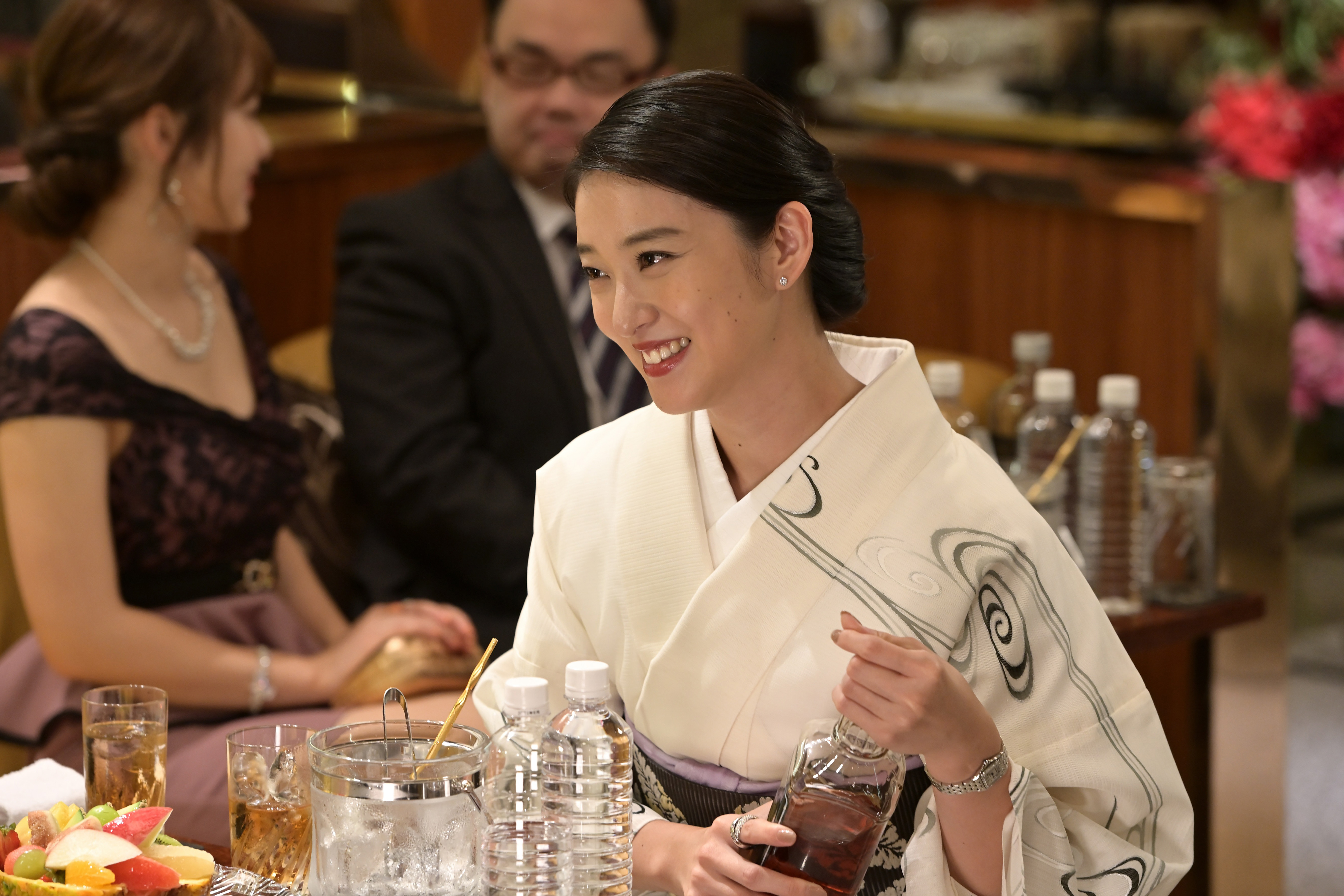 武井咲 黒革の手帖 貫録の悪女役 結婚 出産して大人の色気がプンプン エンタメovo オーヴォ