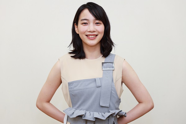 インタビュー 舞台 愛が世界を救います ただし屁が出ます のん 宮藤官九郎と８年半ぶりのタッグ 宮藤さんは小学生のような天才 エンタメovo オーヴォ